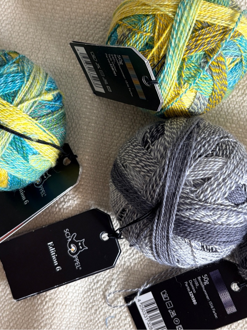Edition 6 Variegated lace weight, lot of Yarn Balls in Turquoise/Yellow and Gray